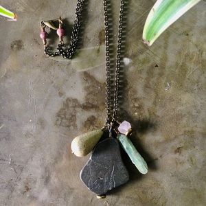 Pyrite, kyanite, rose quartz, serpentine